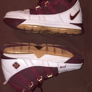 Nike Lebron James CTK's size 6